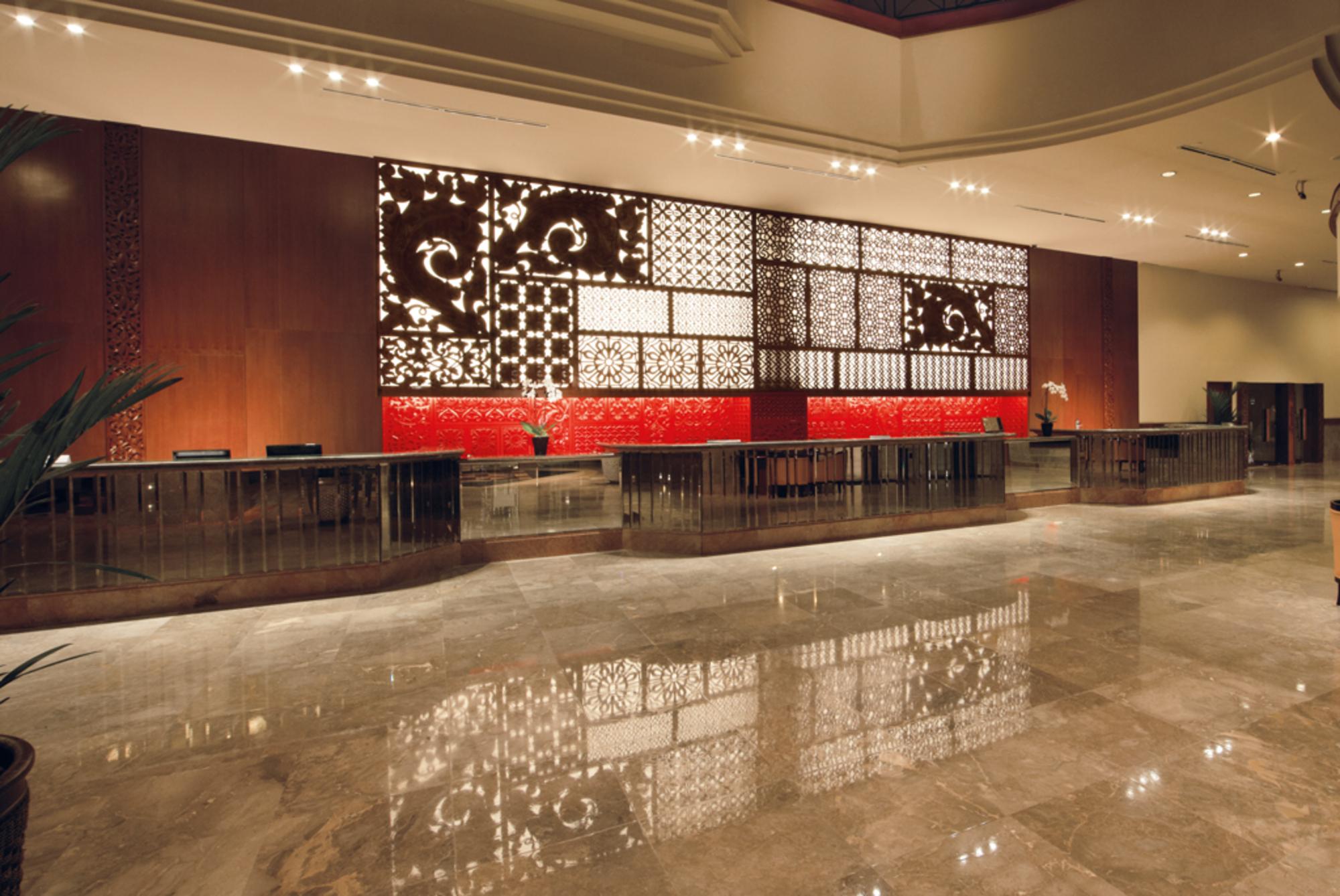 Millennium Sirih Hotel 4*